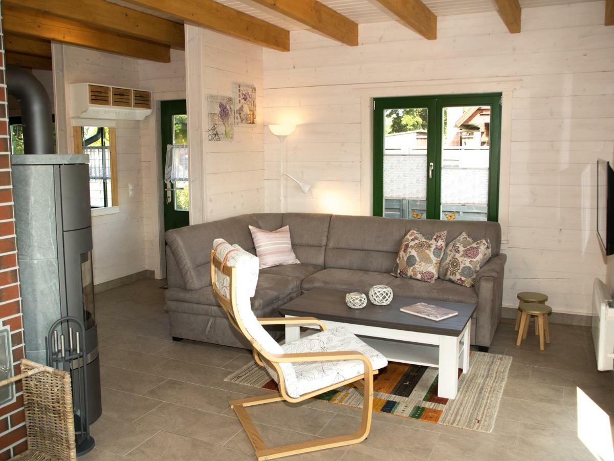 Ferienhaus F.Winkler Neukalen Exteriör bild